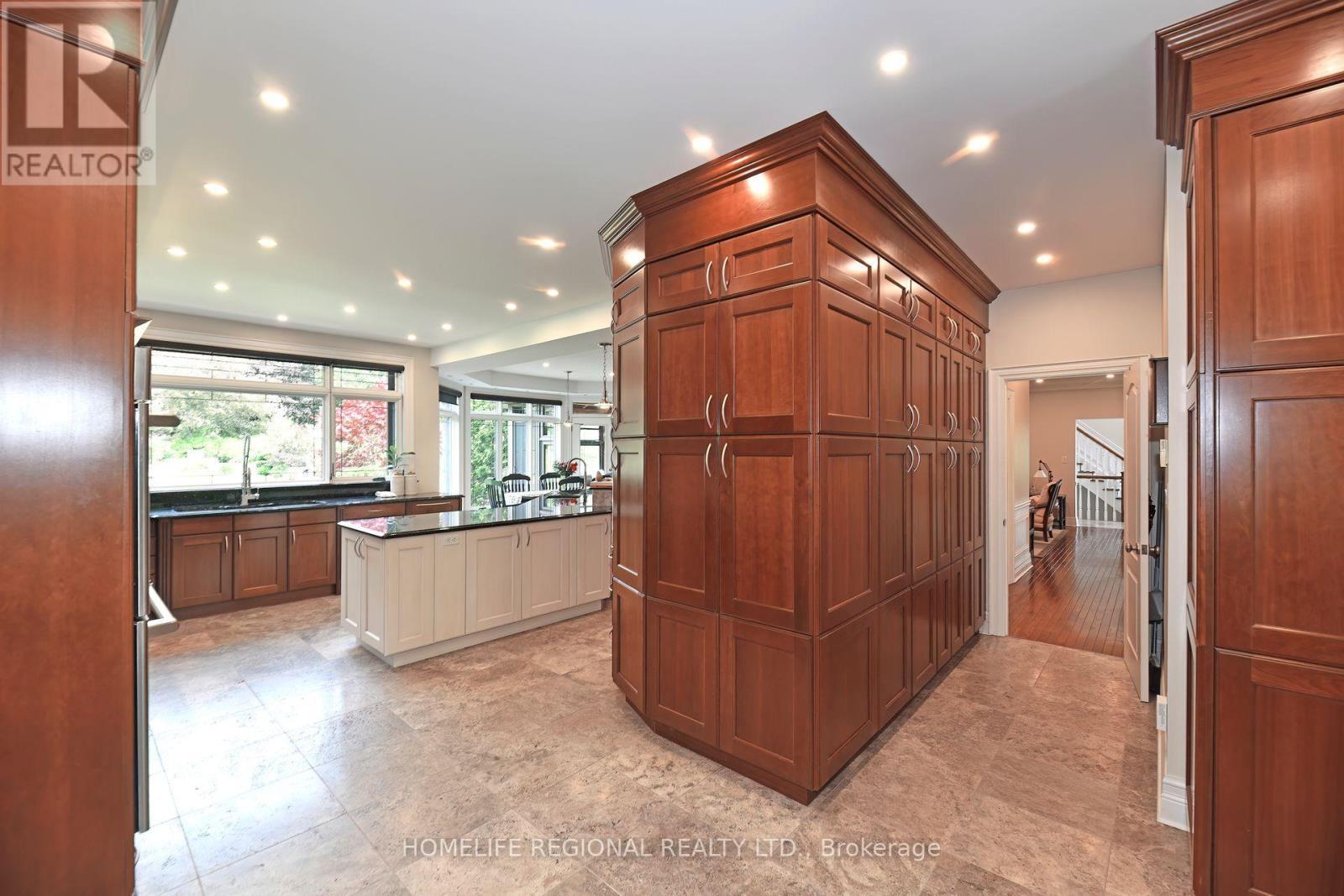 14 Buggey Lane, Ajax, ON - Indoor Photo Showing Other Room