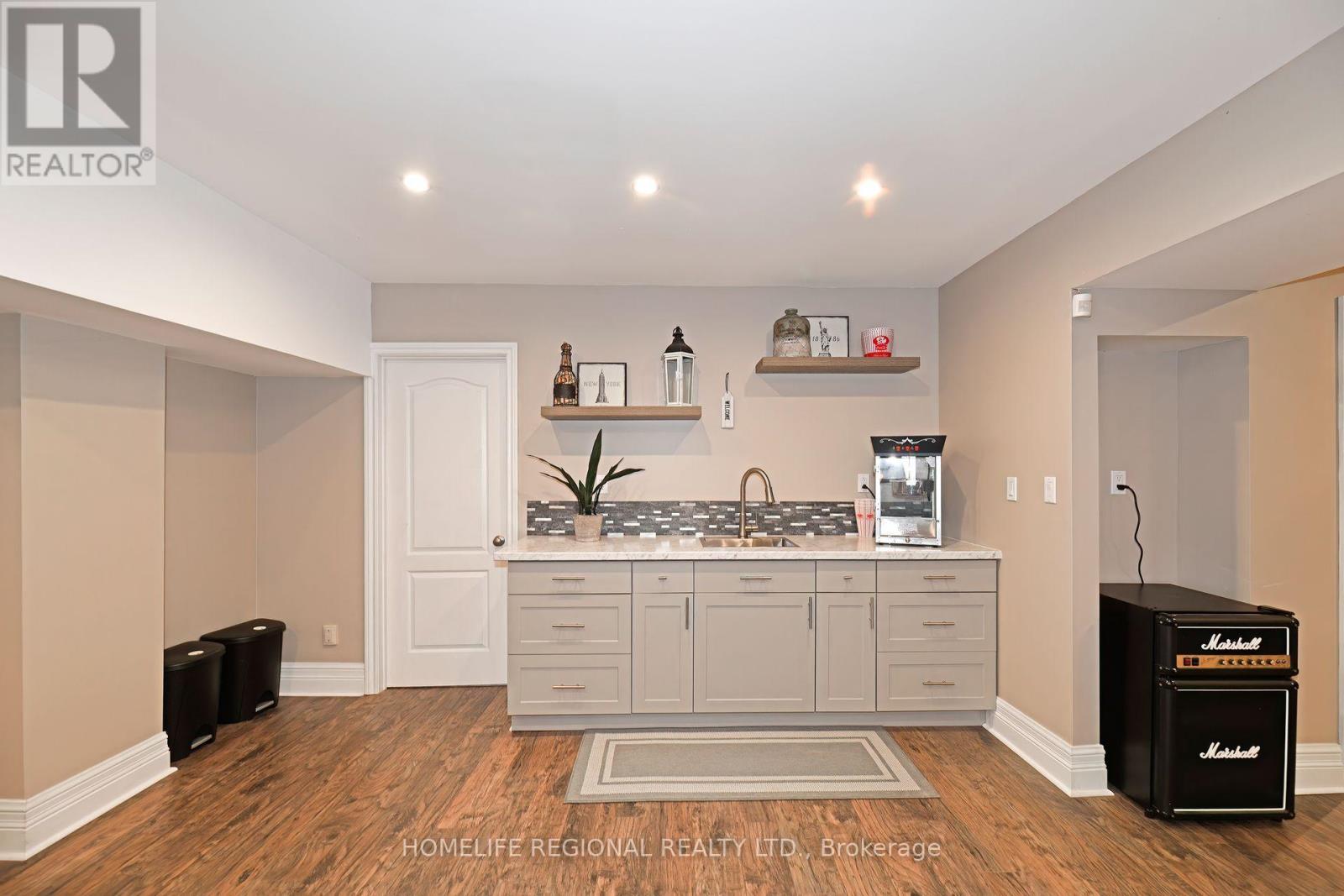 14 Buggey Lane, Ajax, ON - Indoor Photo Showing Other Room