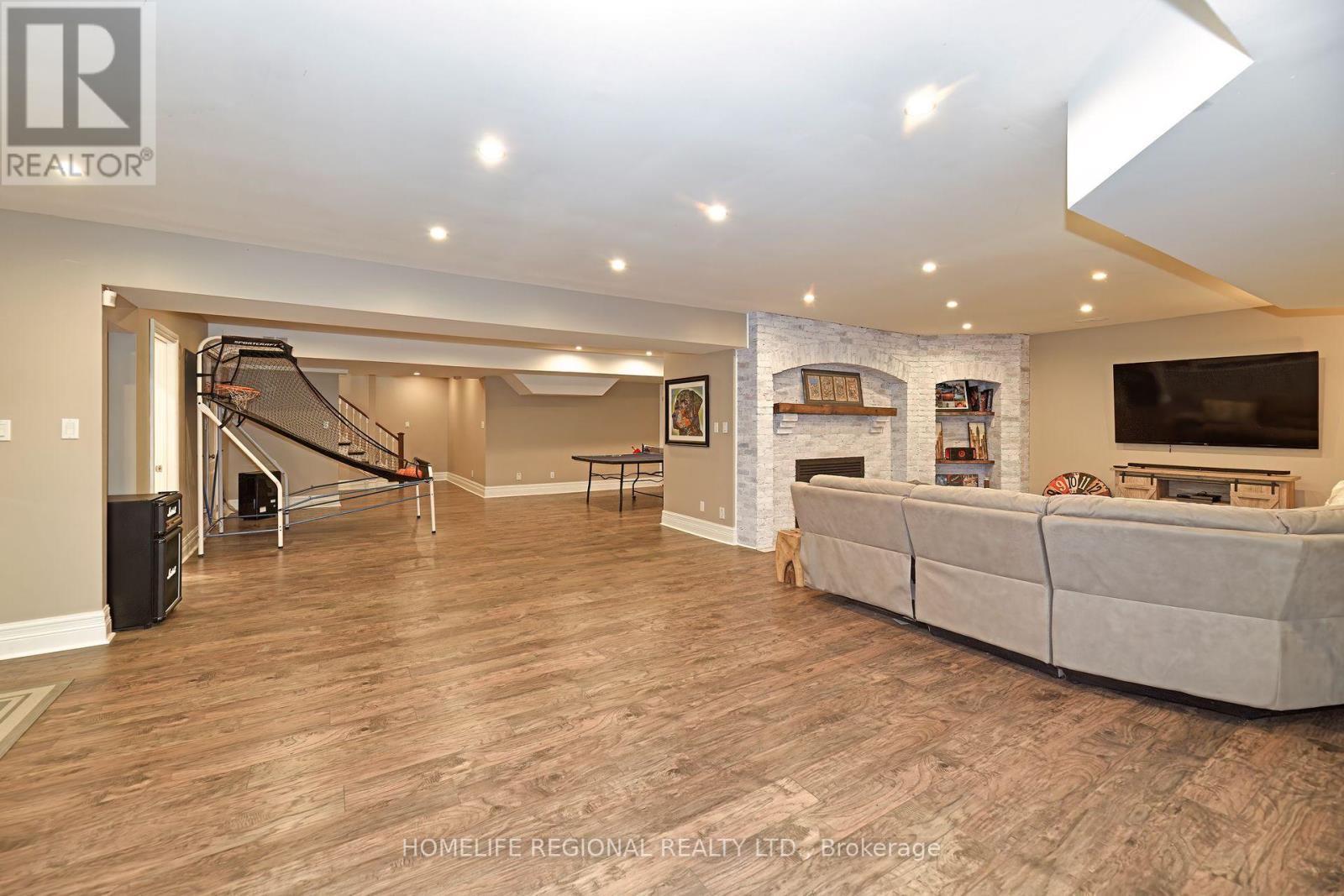 14 Buggey Lane, Ajax, ON - Indoor