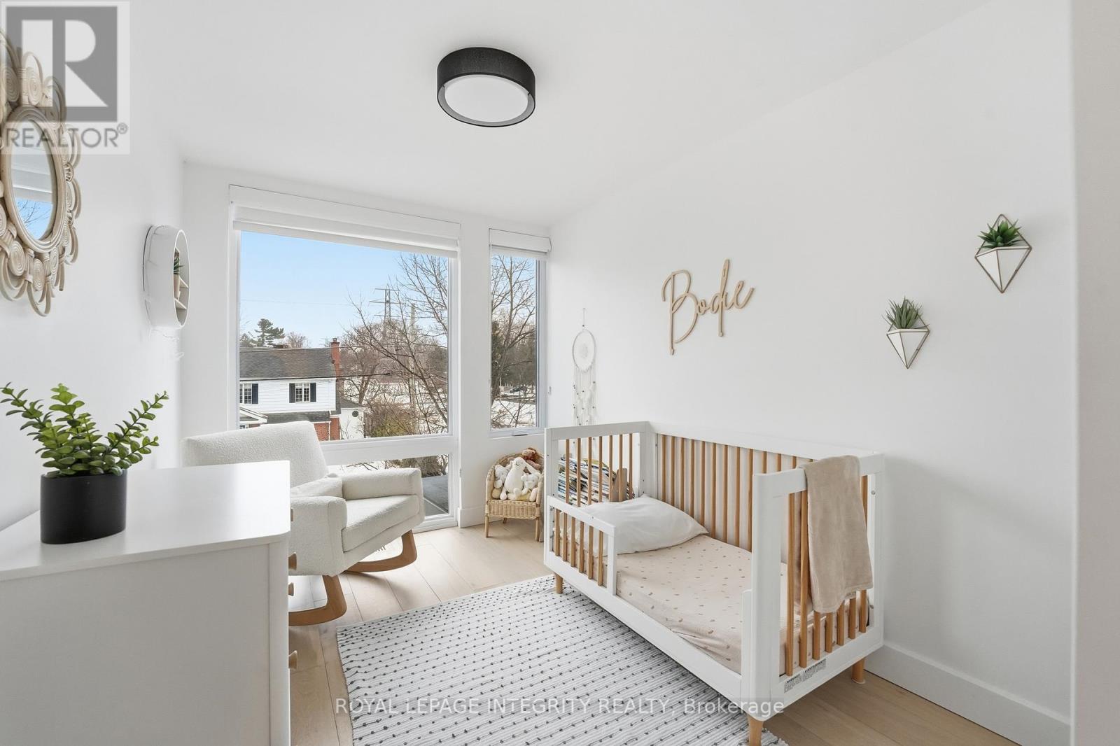 221 Wesley Avenue, Ottawa, ON - Indoor