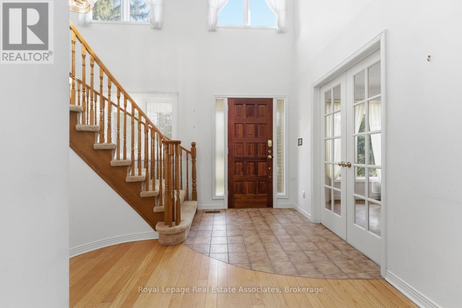 95 Oakes Drive, Mississauga, ON - Indoor Photo Showing Other Room