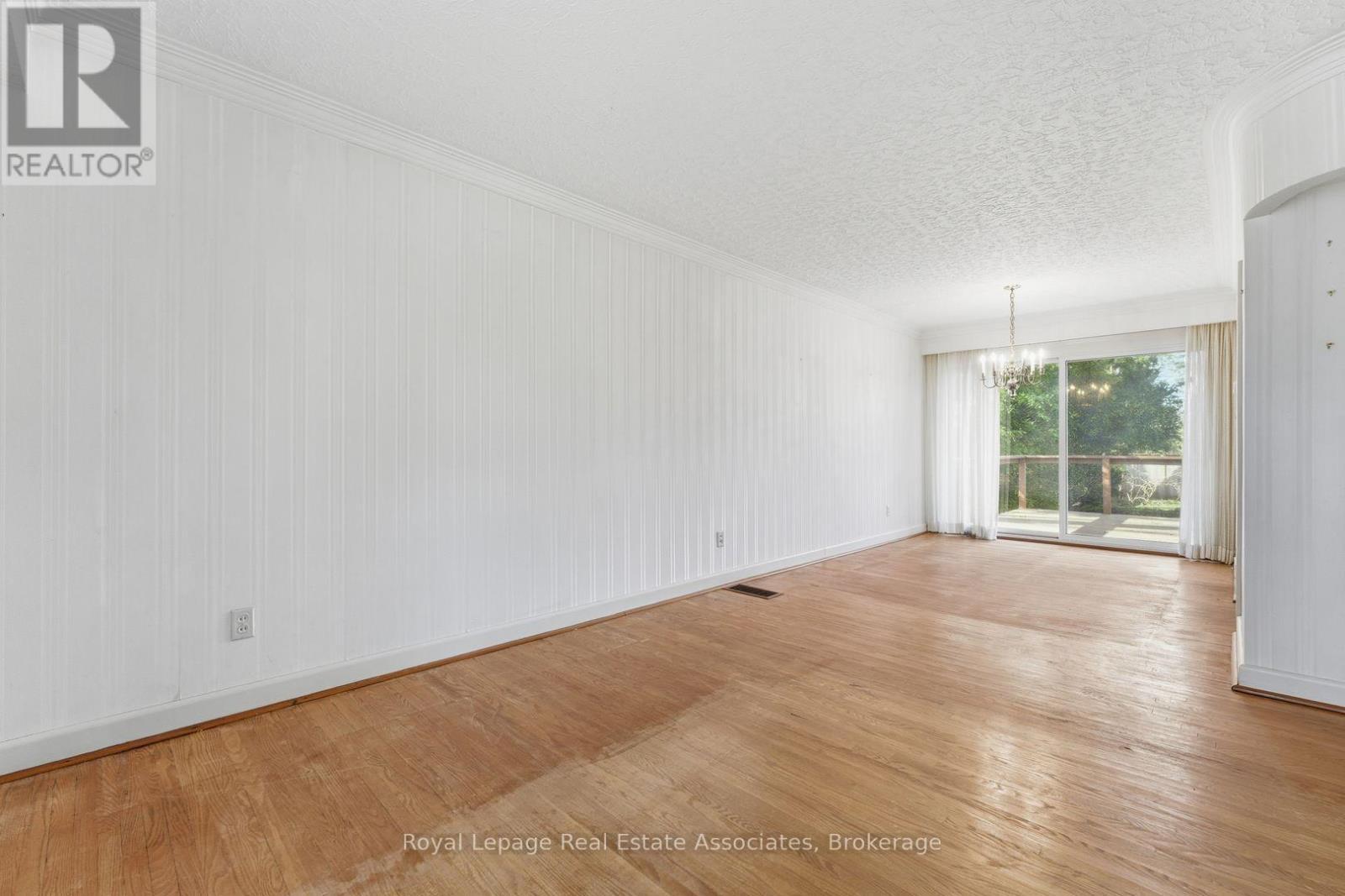 95 Oakes Drive, Mississauga, ON - Indoor Photo Showing Other Room