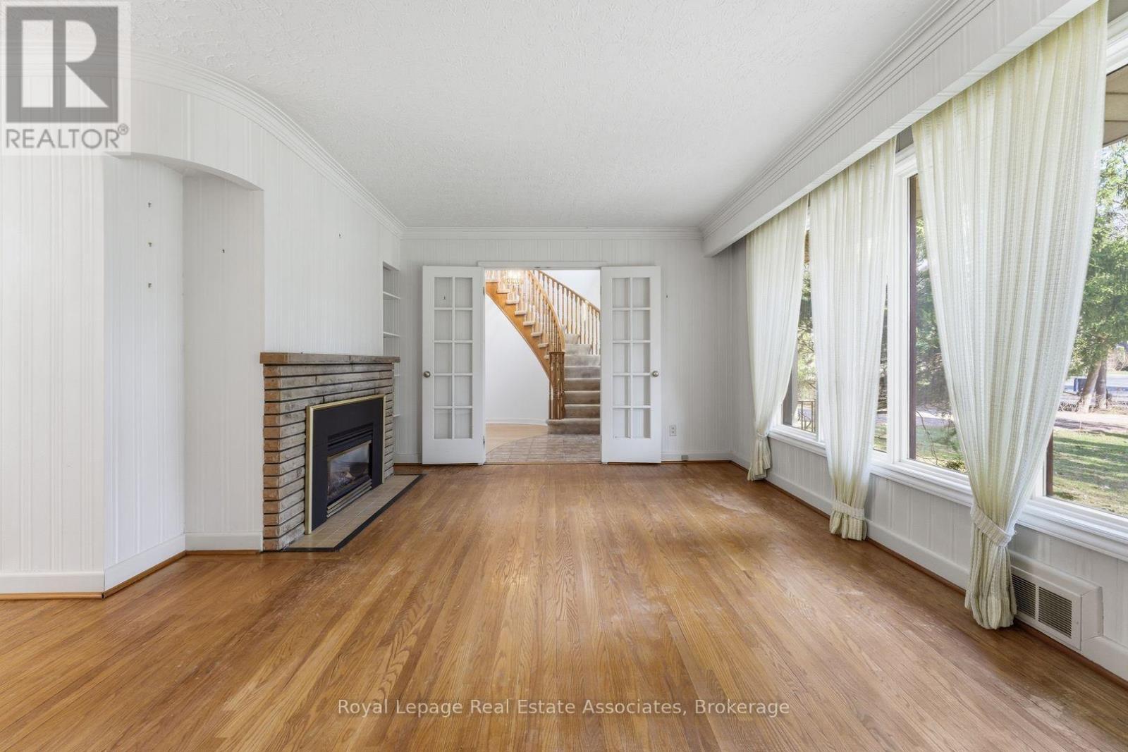 95 Oakes Drive, Mississauga, ON - Indoor Photo Showing Other Room With Fireplace