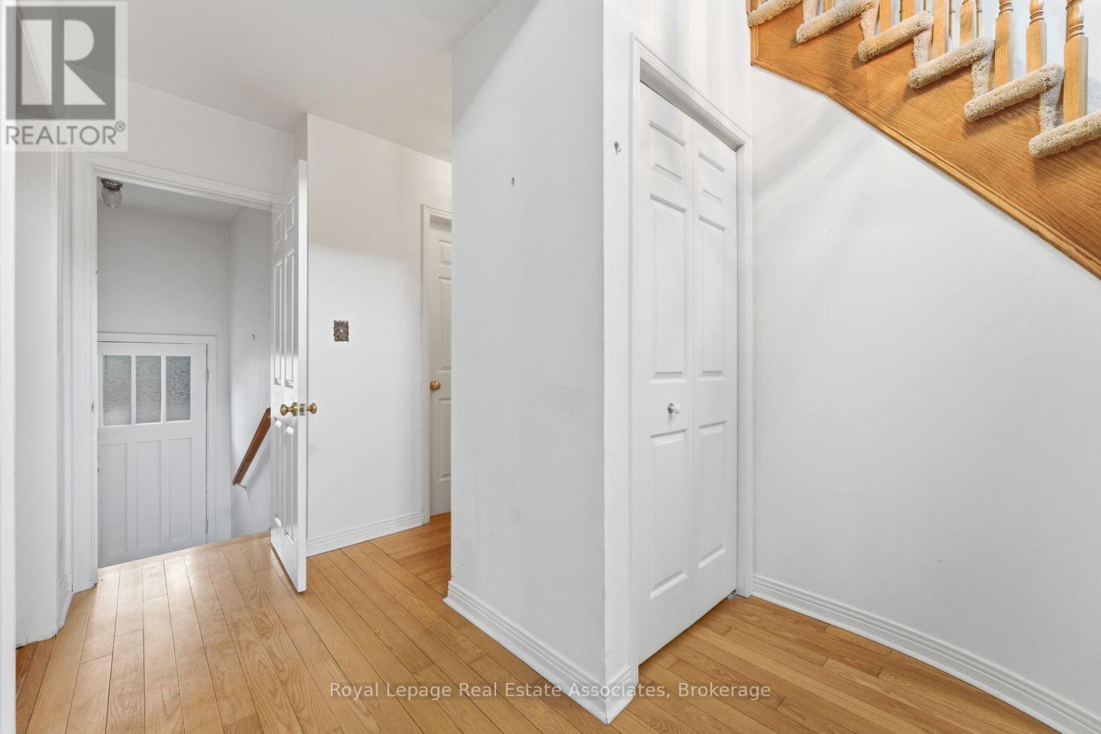 95 Oakes Drive, Mississauga, ON - Indoor Photo Showing Other Room