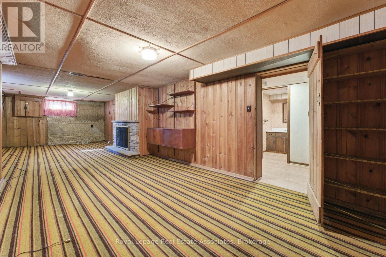 95 Oakes Drive, Mississauga, ON - Indoor Photo Showing Other Room