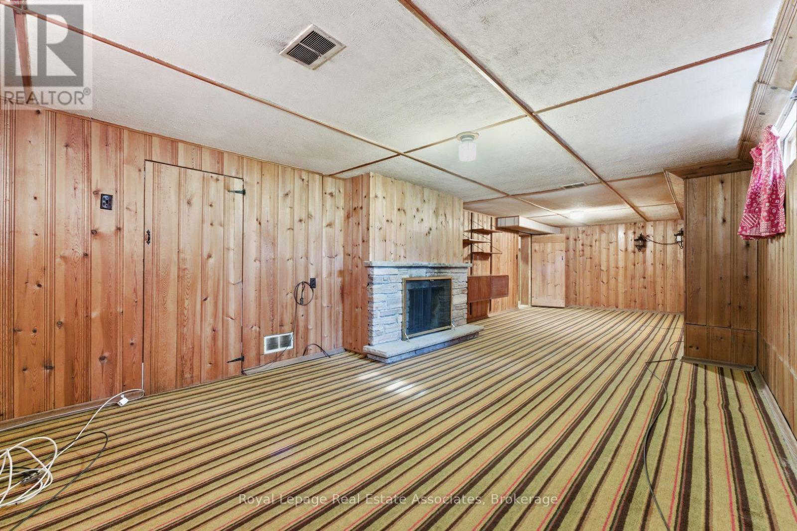 95 Oakes Drive, Mississauga, ON - Indoor Photo Showing Other Room