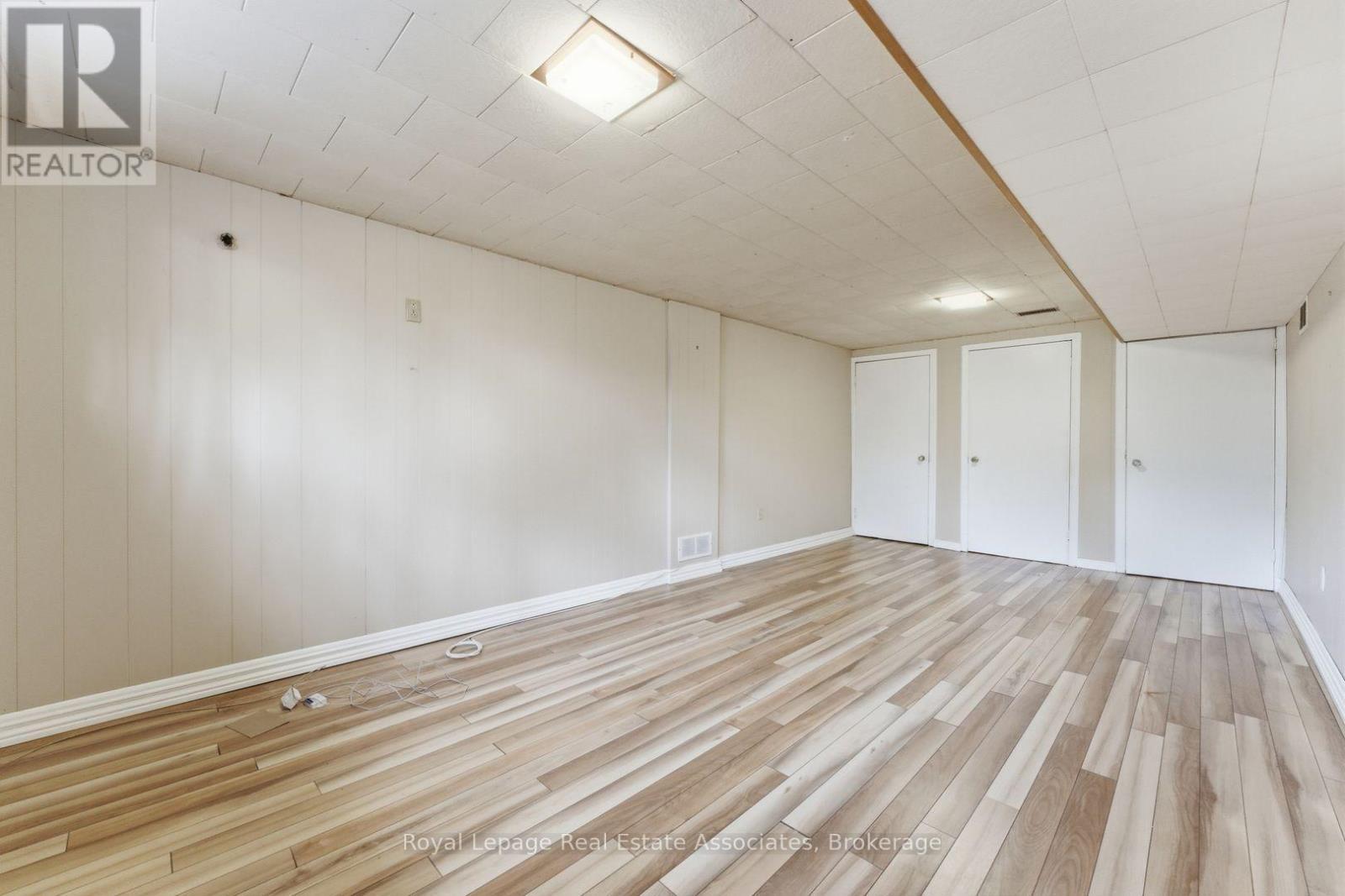 95 Oakes Drive, Mississauga, ON - Indoor Photo Showing Other Room