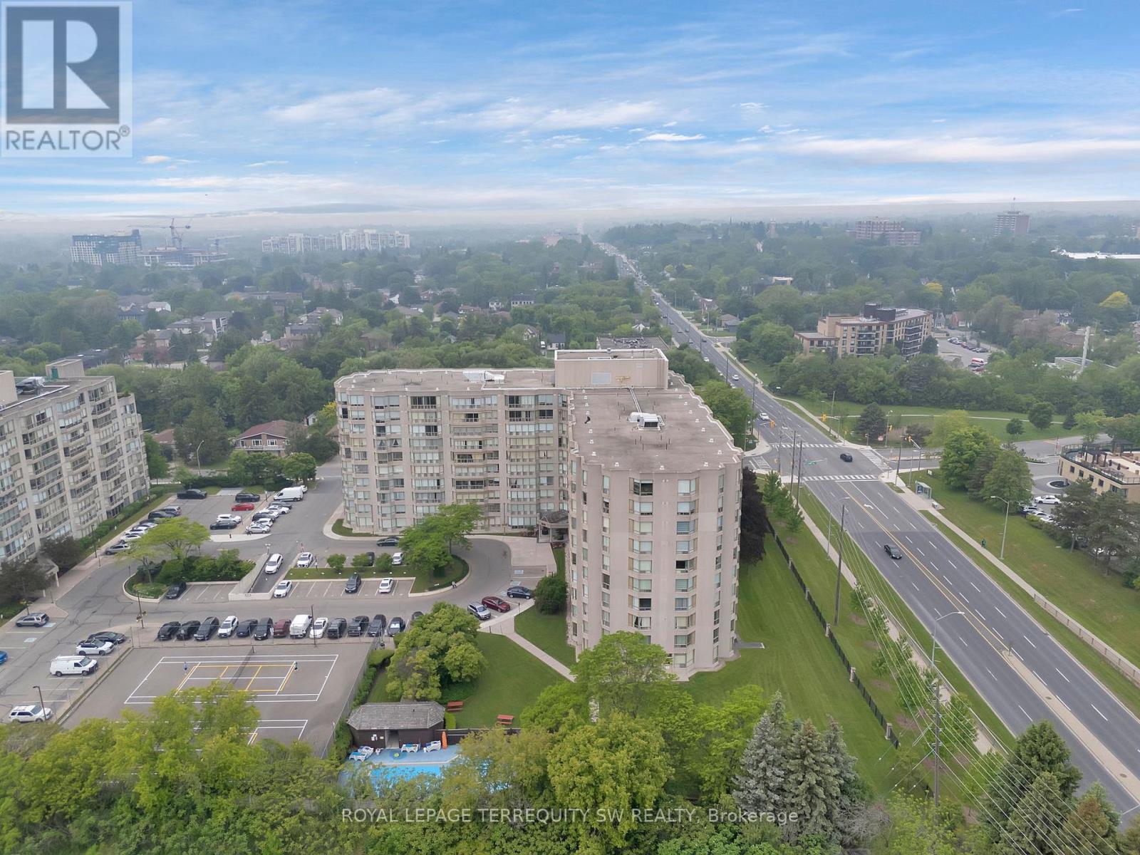 113 - 309 Major Mackenzie Drive E, Richmond Hill, ON - Outdoor With View