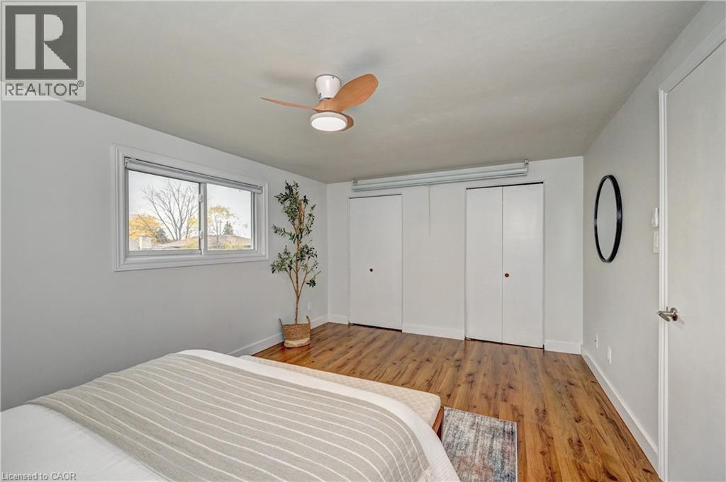 39 Southwood Drive, Kitchener, ON - Indoor Photo Showing Bedroom