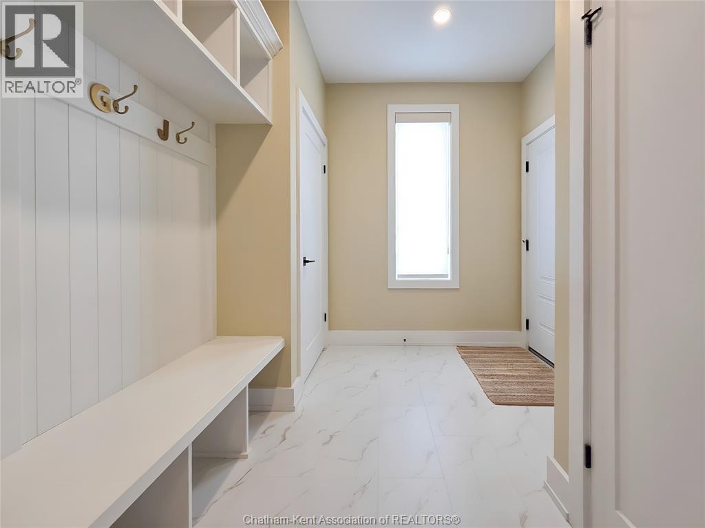 7 Tracy Drive, Chatham, ON - Indoor Photo Showing Other Room