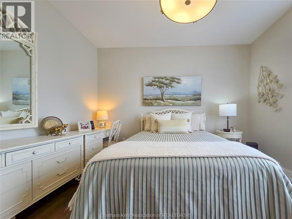 7 Tracy Drive, Chatham, ON - Indoor Photo Showing Bedroom