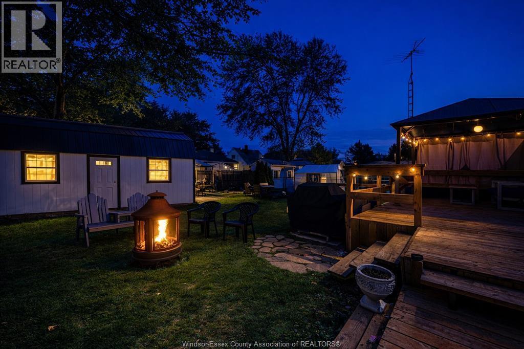 1704 Central, Windsor, ON - Outdoor