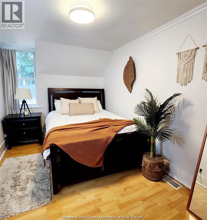 1210 Argyle, Windsor, ON - Indoor Photo Showing Bedroom