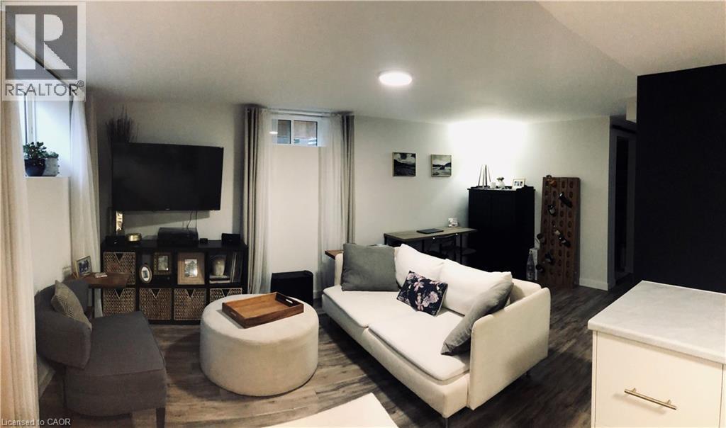 148 Green Valley Drive, Kitchener, ON - Indoor