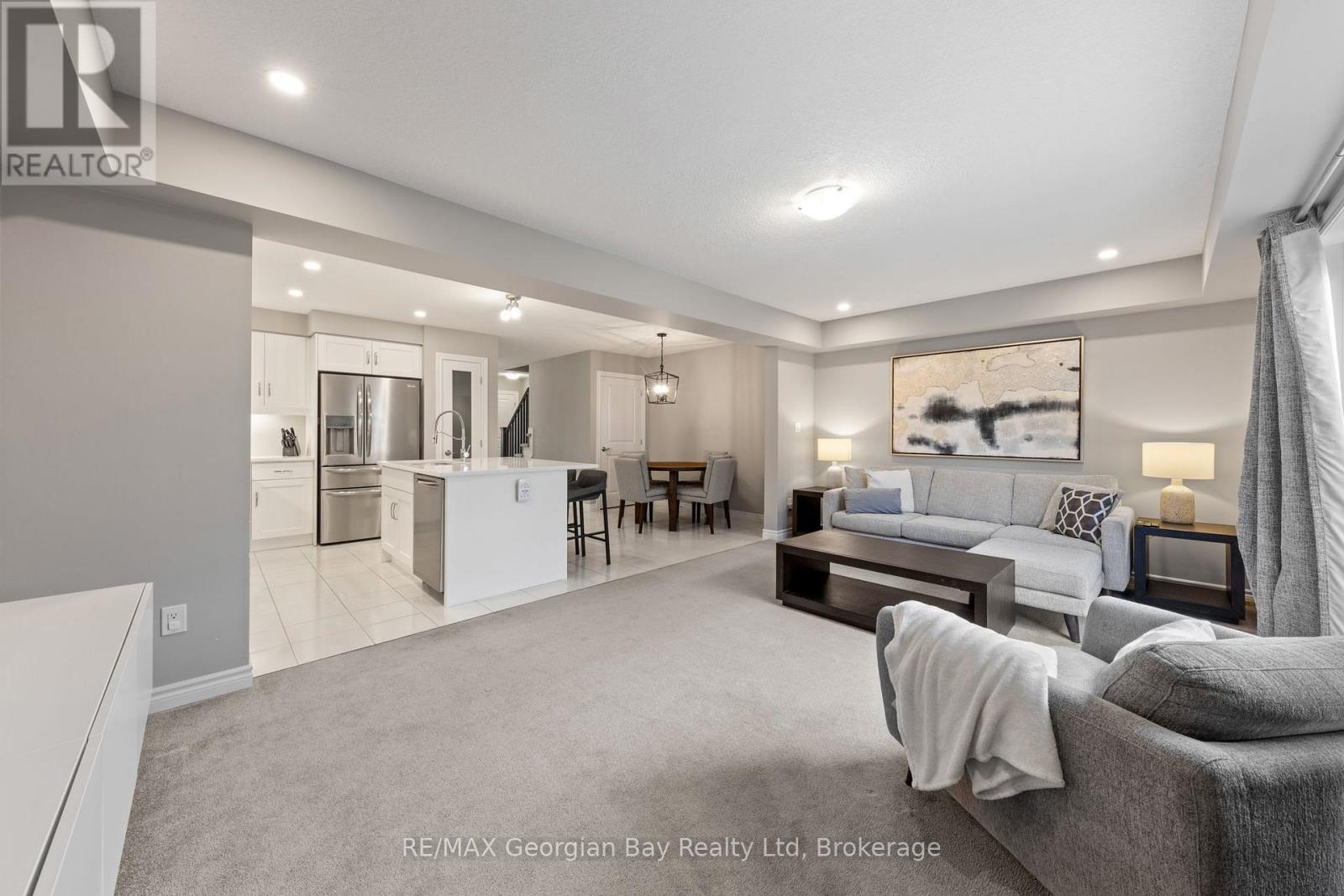 964 Wright Drive, Midland, ON - Indoor Photo Showing Living Room