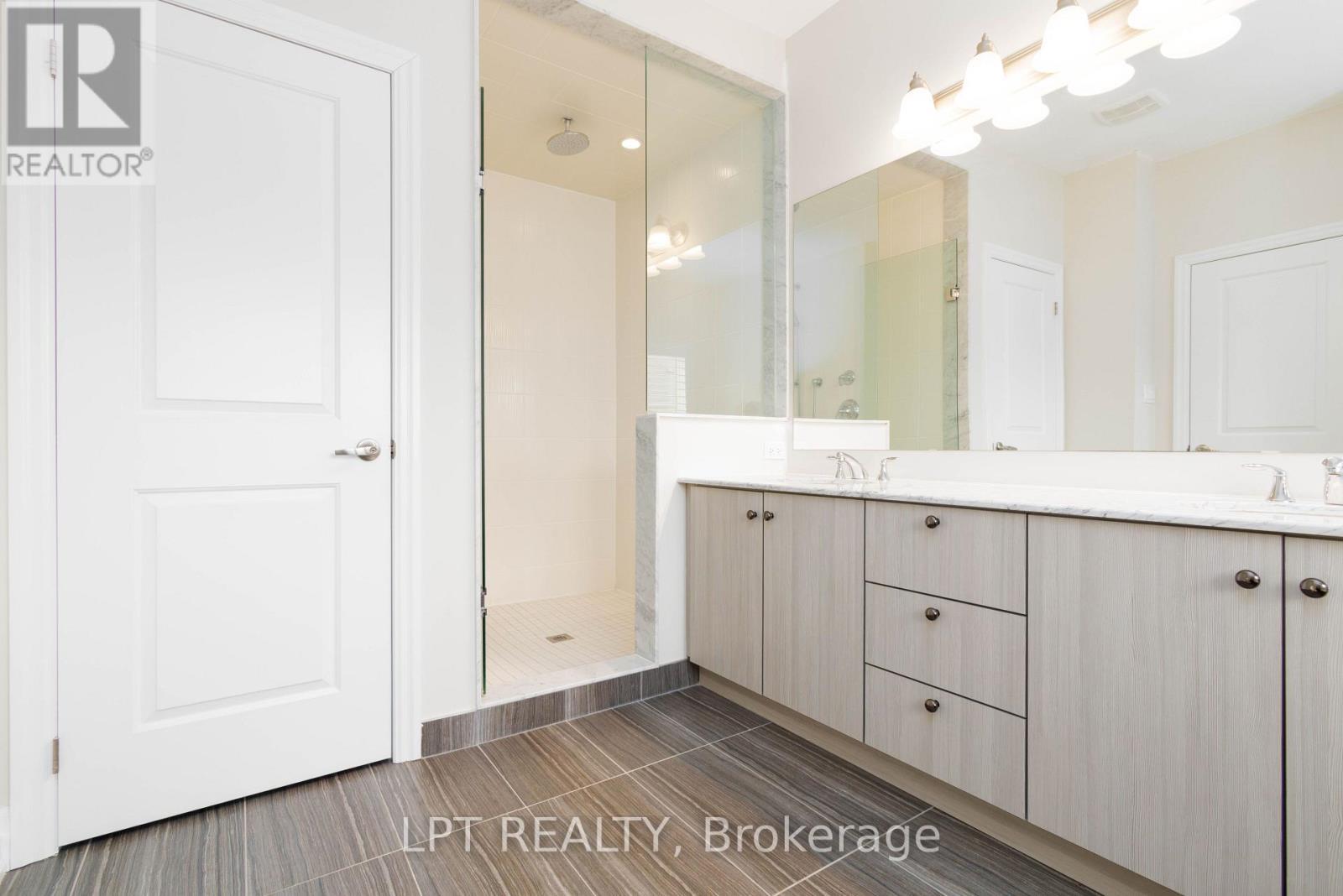 113 Burns Boulevard, King, ON - Indoor Photo Showing Bathroom