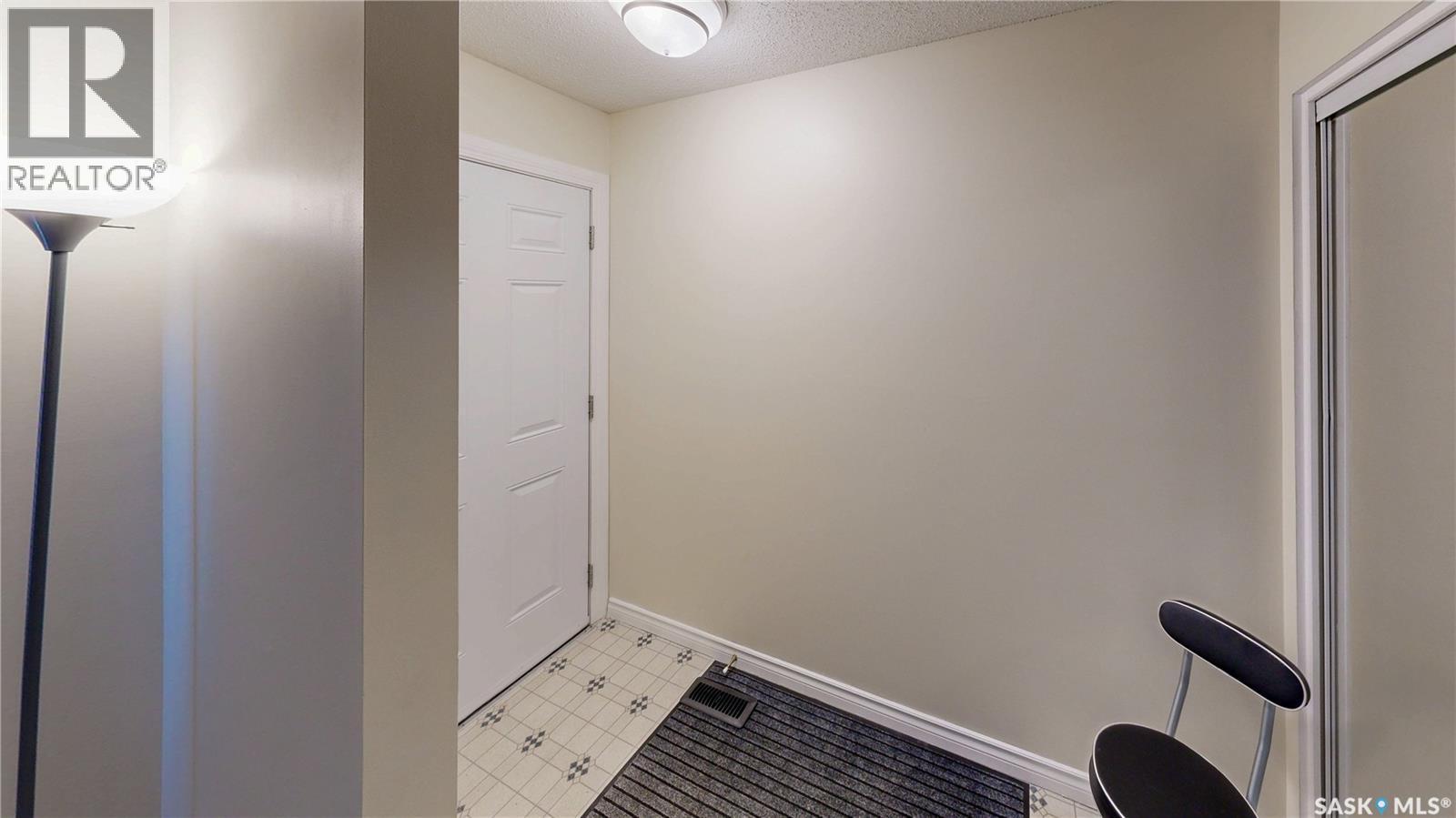 6 Mackenzie Mews, Regina, SK - Indoor Photo Showing Other Room