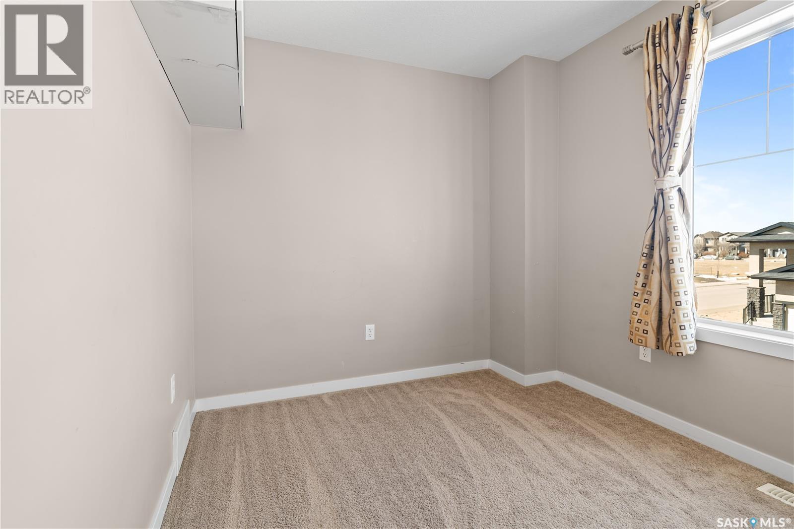 5001 Cornell Gate, Regina, SK - Indoor Photo Showing Other Room