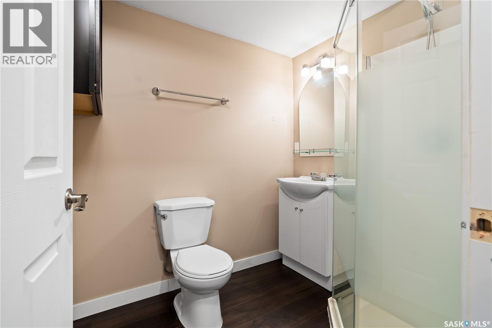 5001 Cornell Gate, Regina, SK - Indoor Photo Showing Bathroom