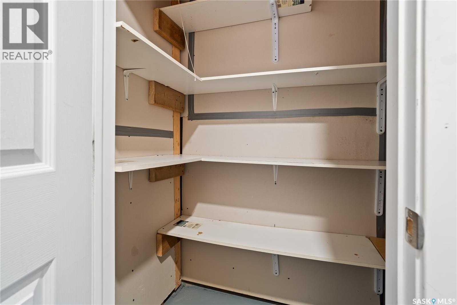 5001 Cornell Gate, Regina, SK - Indoor With Storage