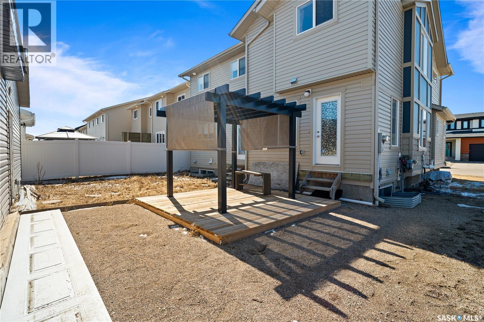 5001 Cornell Gate, Regina, SK - Outdoor