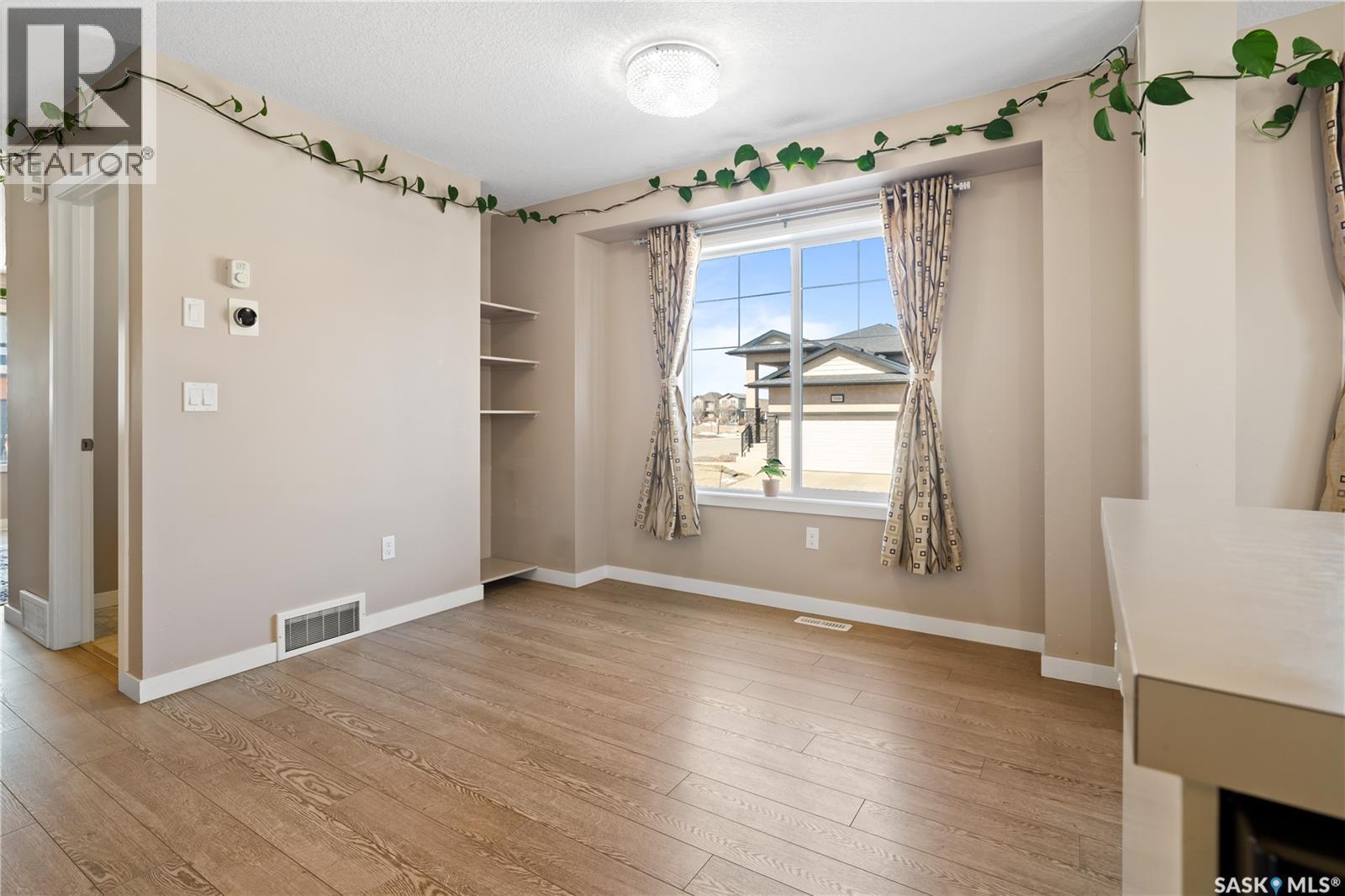 5001 Cornell Gate, Regina, SK - Indoor Photo Showing Other Room