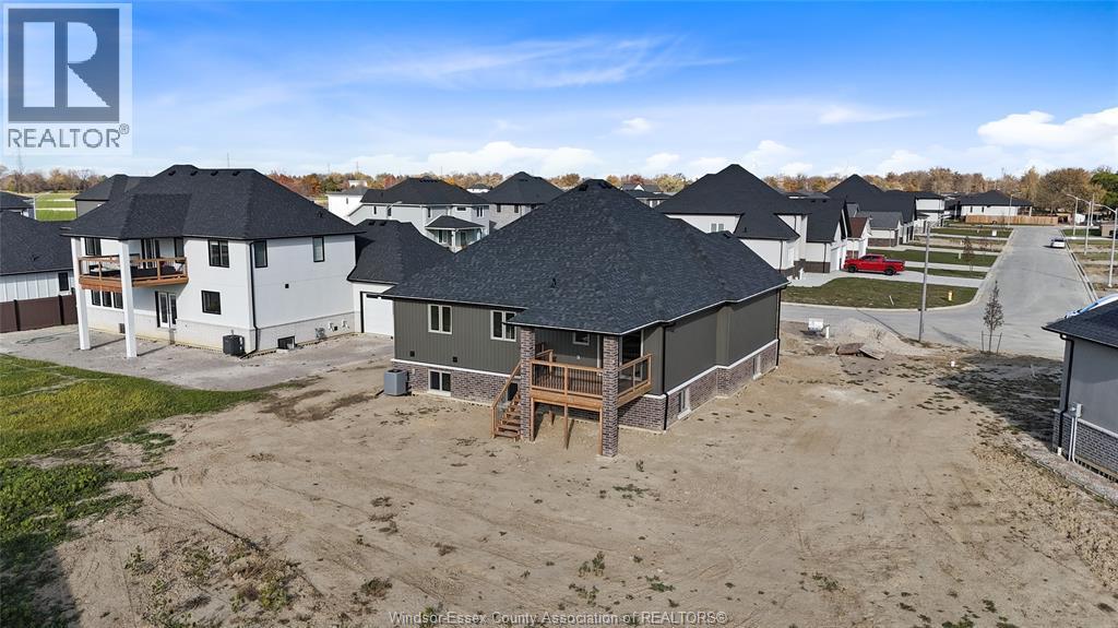 116 Bloomington, Chatham, ON - Outdoor