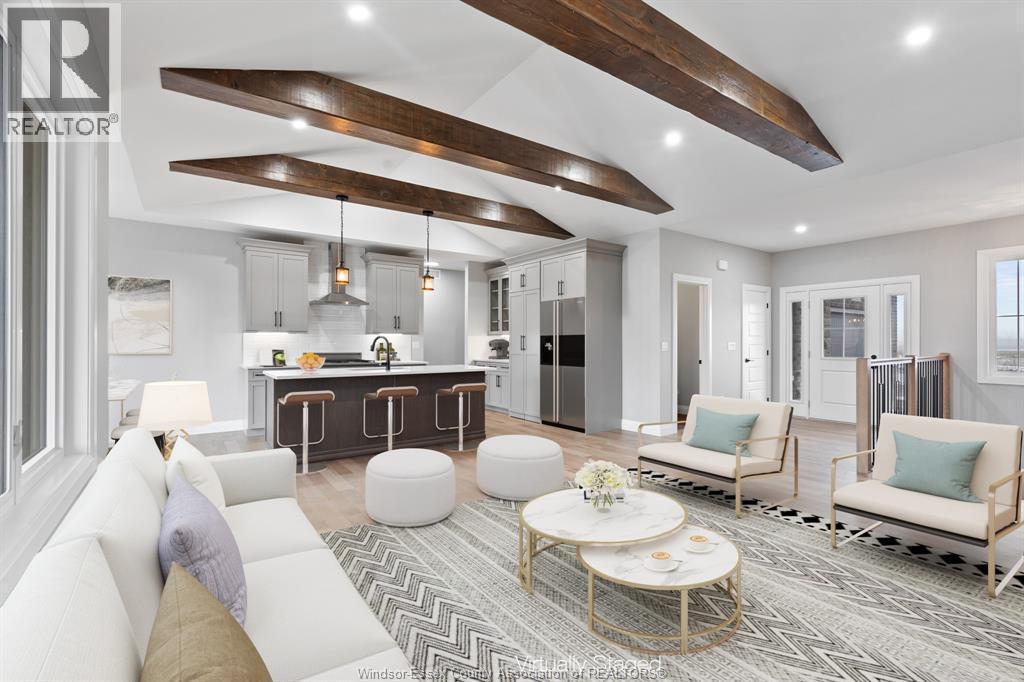 43 Bloomington, Chatham, ON - Indoor Photo Showing Living Room