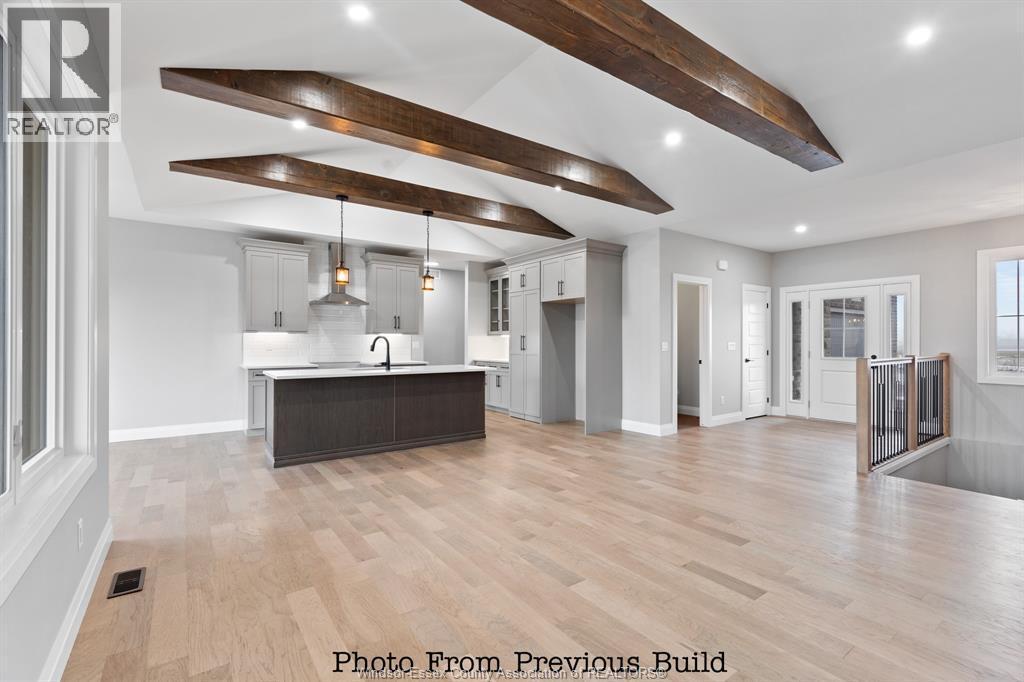 43 Bloomington, Chatham, ON - Indoor Photo Showing Kitchen