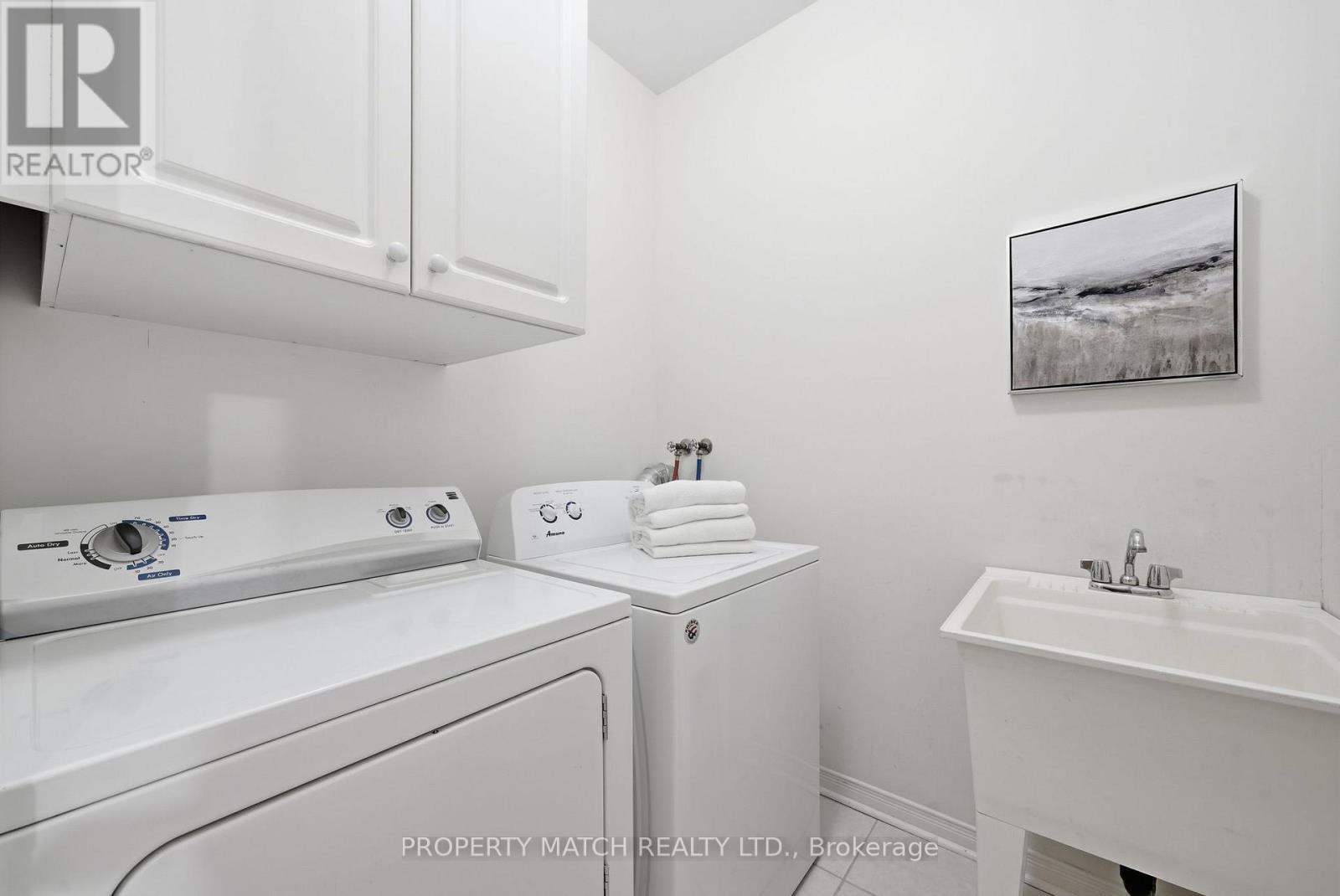 laundry room - 680 Ormond Drive, Oshawa, ON - Indoor Photo Showing Laundry Room