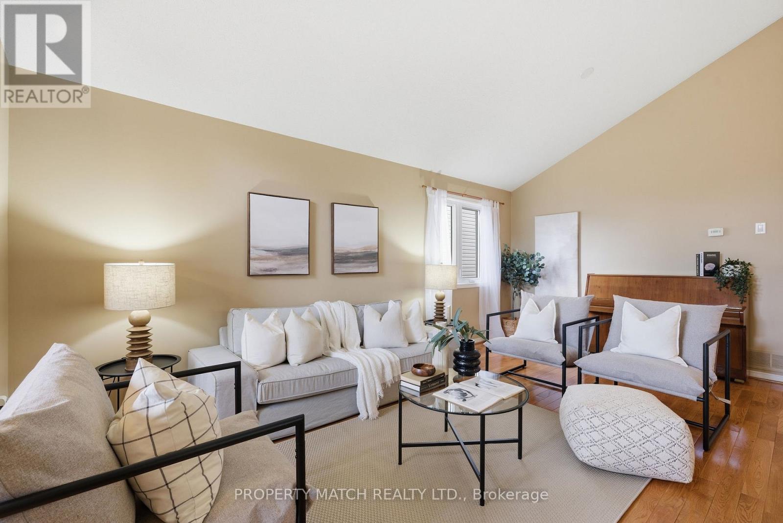 Living Room/ Dining room with Cathedral Ceilings - 680 Ormond Drive, Oshawa, ON - Indoor Photo Showing Living Room