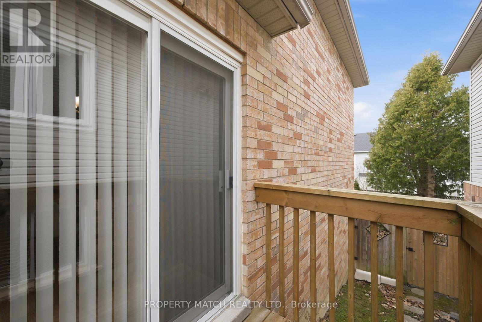 Walk out to yard from family room - 680 Ormond Drive, Oshawa, ON - Outdoor With Exterior