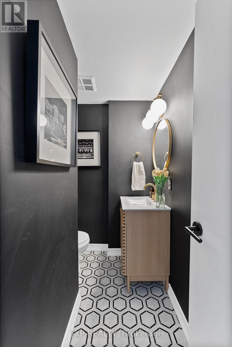 675 - 3 Everson Drive, Toronto, ON - Indoor Photo Showing Other Room