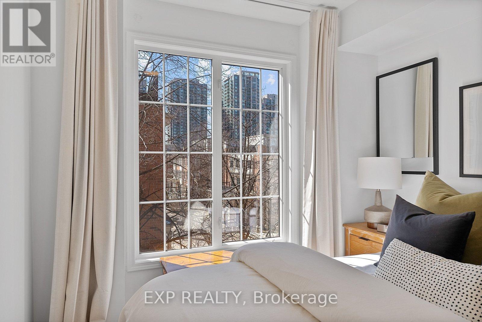 675 - 3 Everson Drive, Toronto, ON - Indoor Photo Showing Other Room