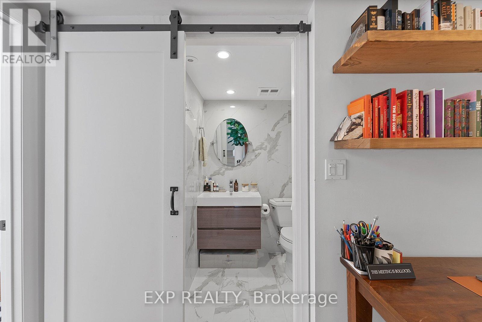 675 - 3 Everson Drive, Toronto, ON - Indoor Photo Showing Other Room