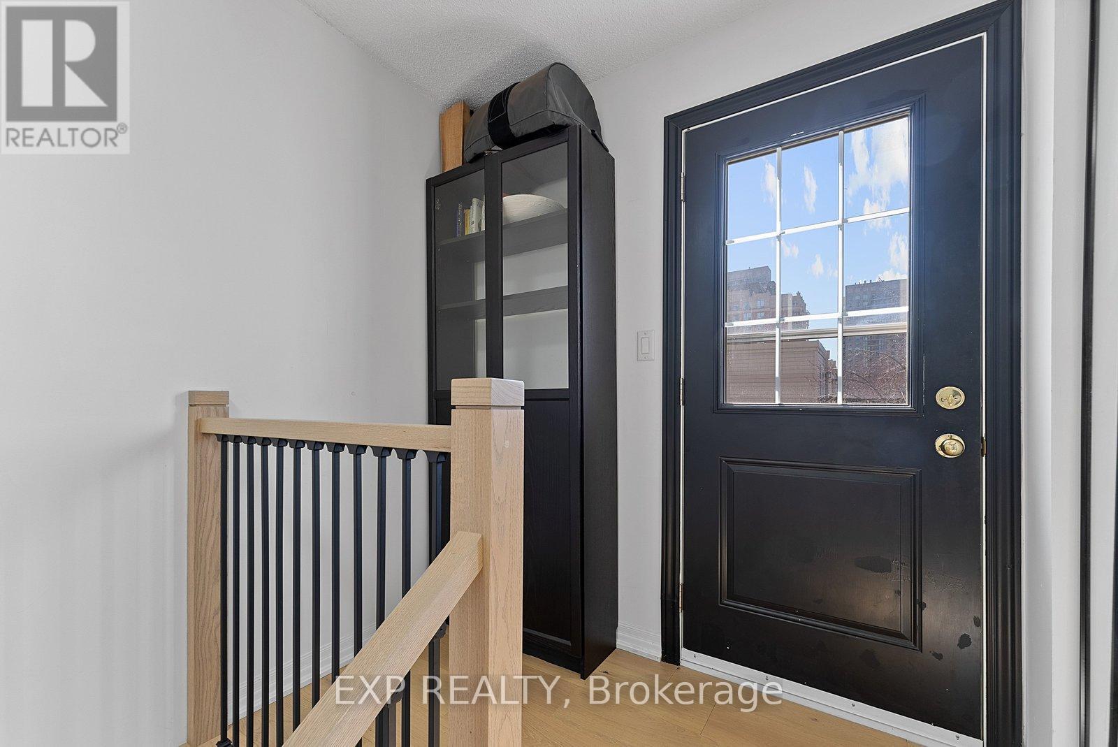 675 - 3 Everson Drive, Toronto, ON - Indoor Photo Showing Other Room