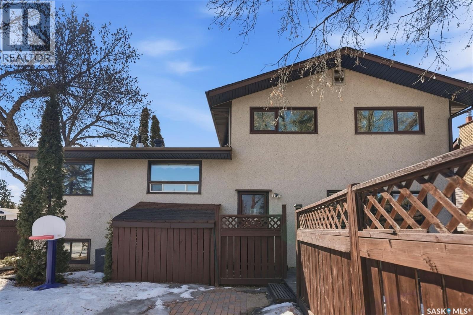 74 Harvard Crescent, Saskatoon, SK - Outdoor