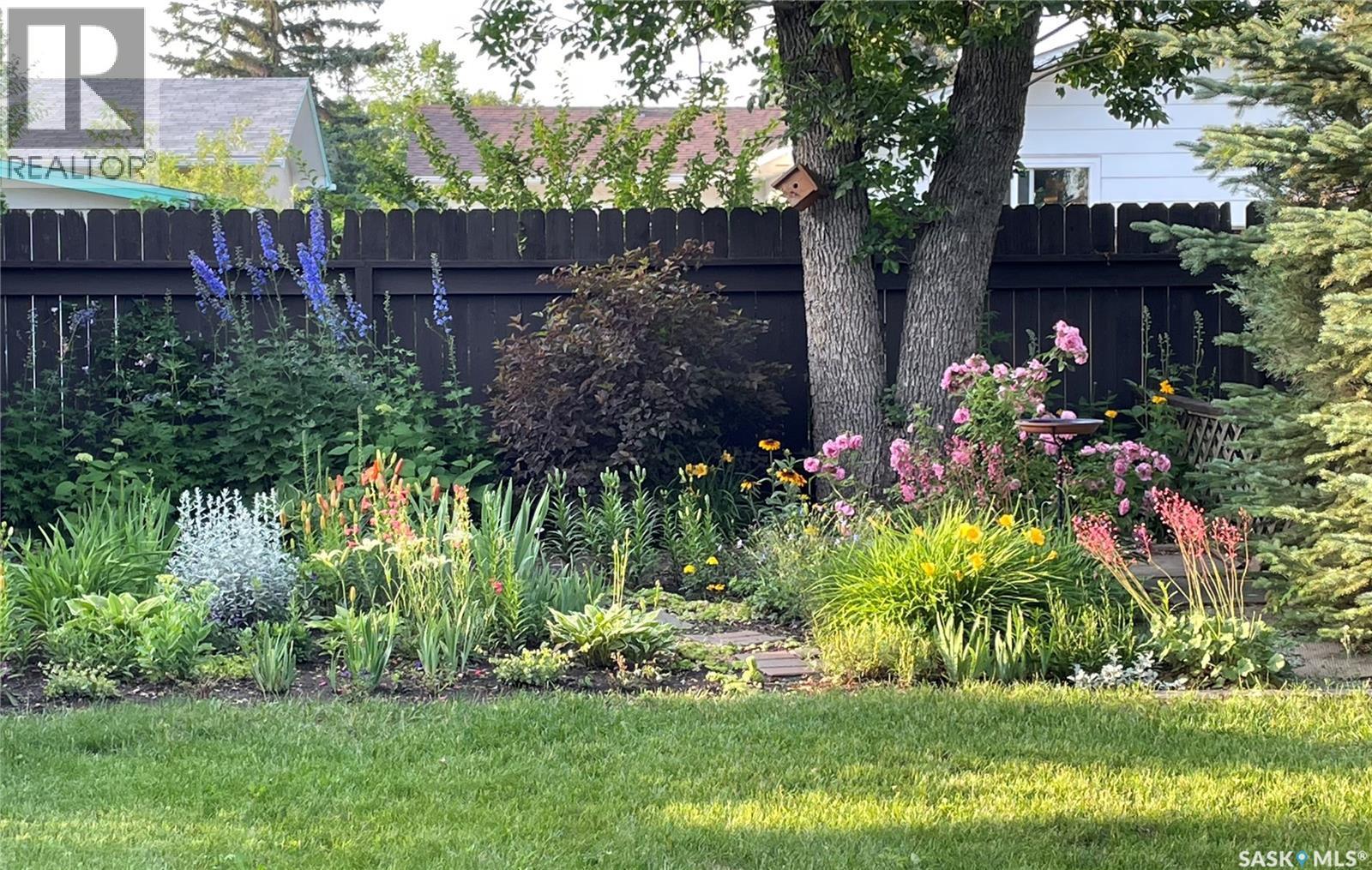 74 Harvard Crescent, Saskatoon, SK - Outdoor