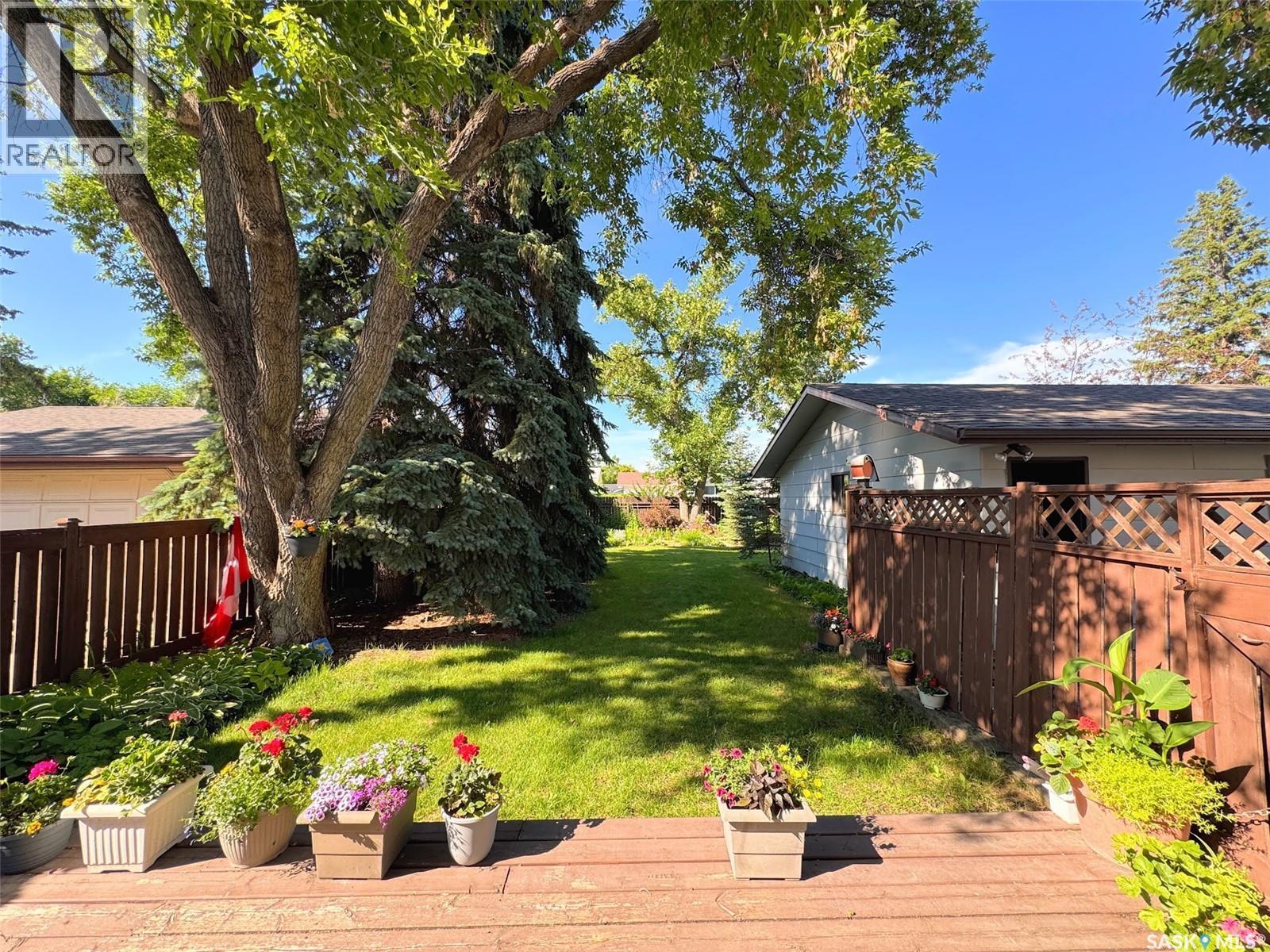 74 Harvard Crescent, Saskatoon, SK - Outdoor With Deck Patio Veranda