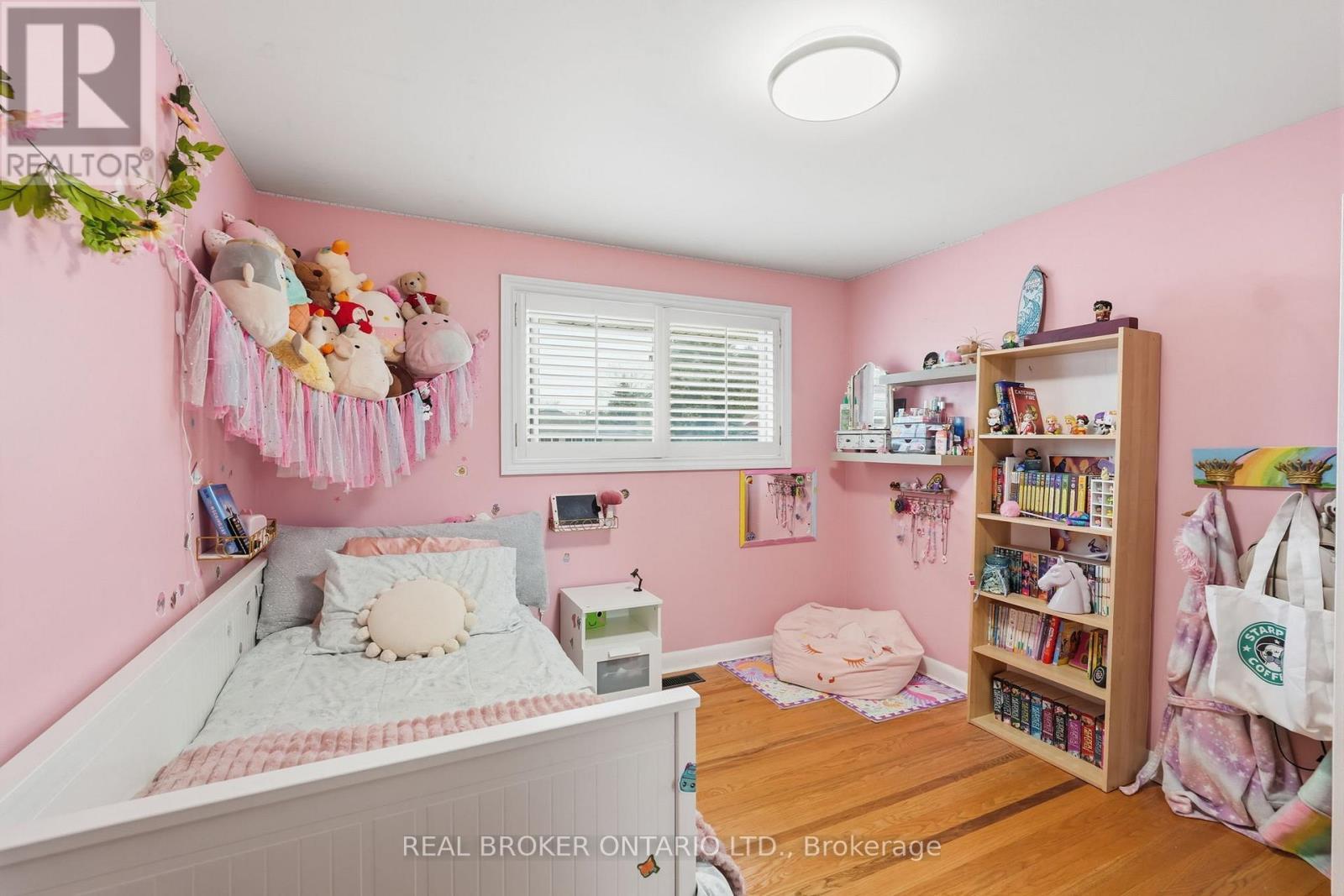 178 Delmar Drive, Hamilton, ON - Indoor Photo Showing Bedroom