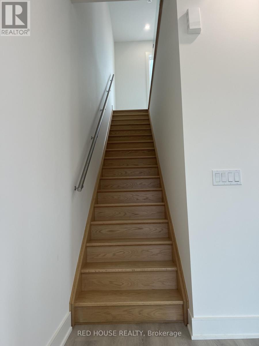 176 Everett Common, St. Catharines, ON - Indoor Photo Showing Other Room