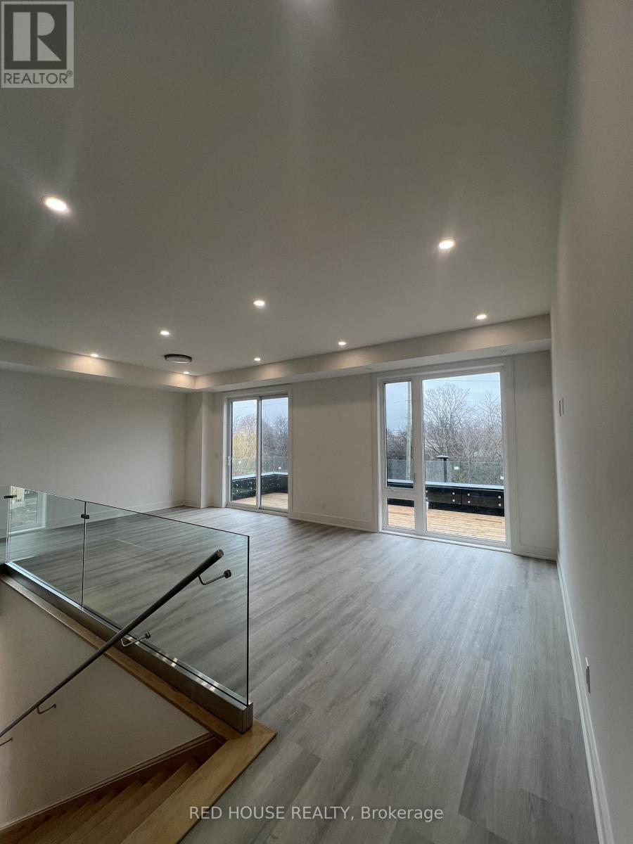 176 Everett Common, St. Catharines, ON - Indoor Photo Showing Other Room