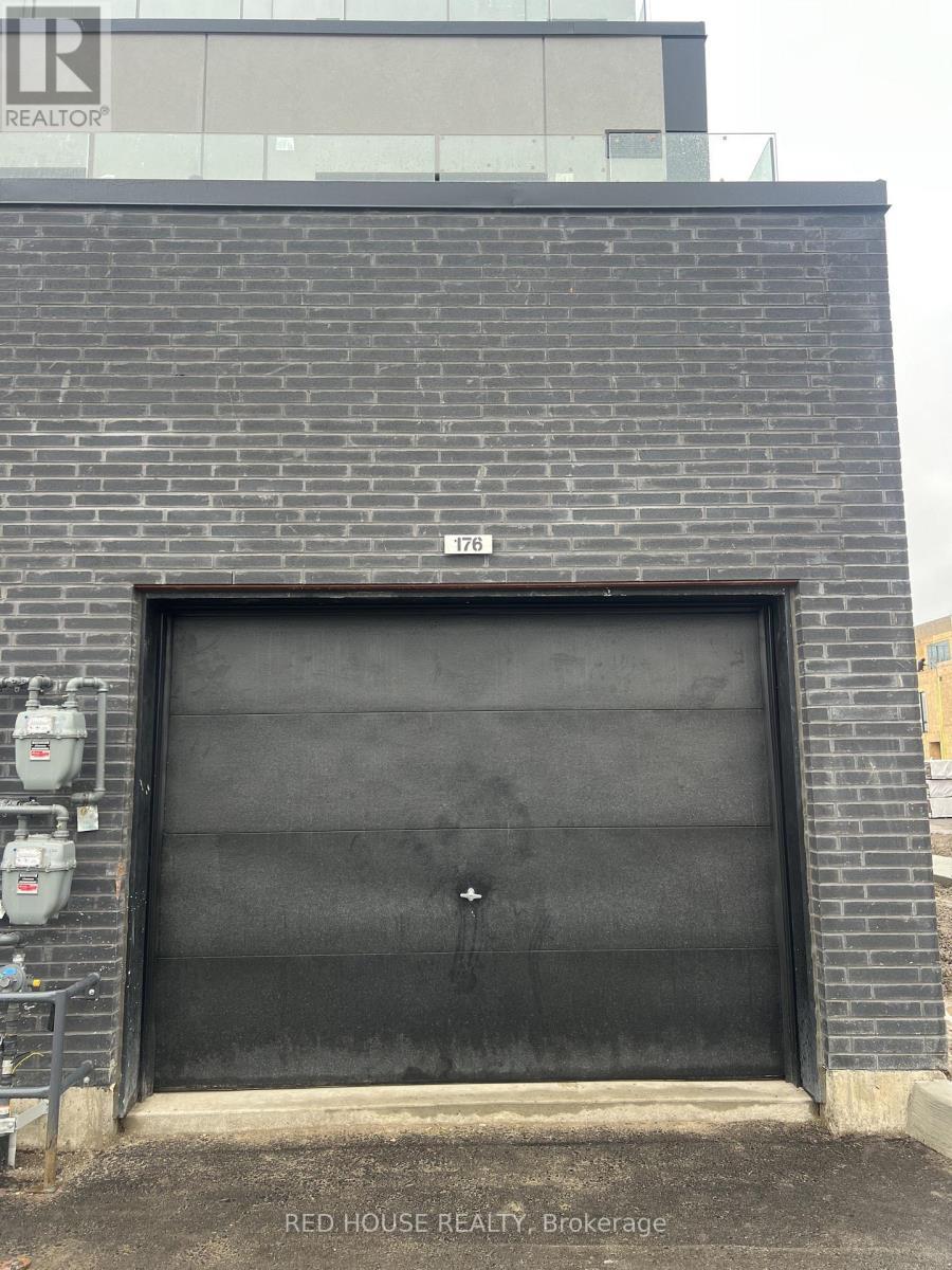 176 Everett Common, St. Catharines, ON - Outdoor