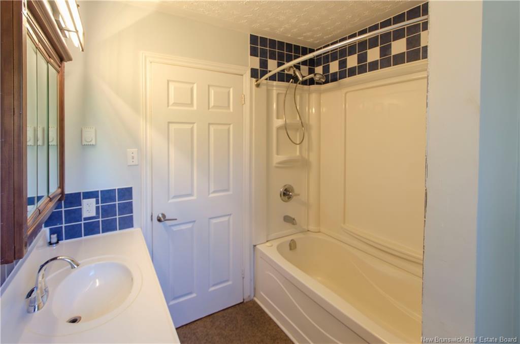 55 Randall Dr, Hampton, NB
