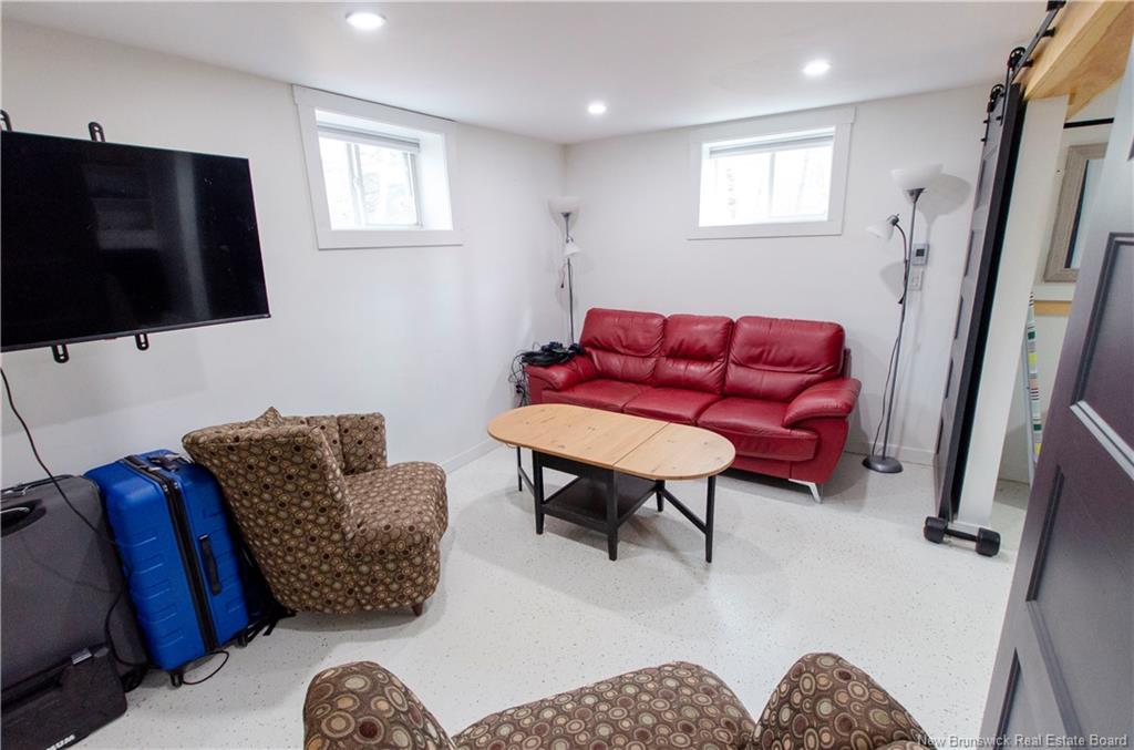 55 Randall Dr, Hampton, NB
