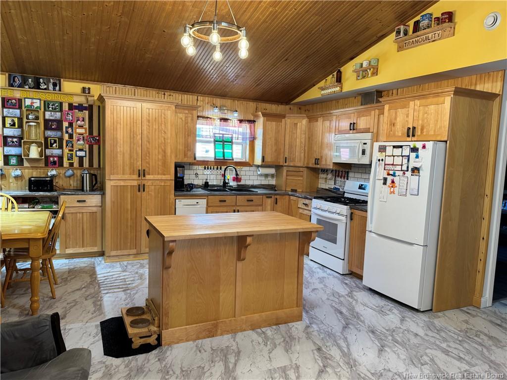 11 Burt Cliff Rd, Juniper, NB