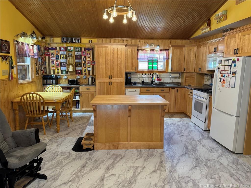 11 Burt Cliff Rd, Juniper, NB