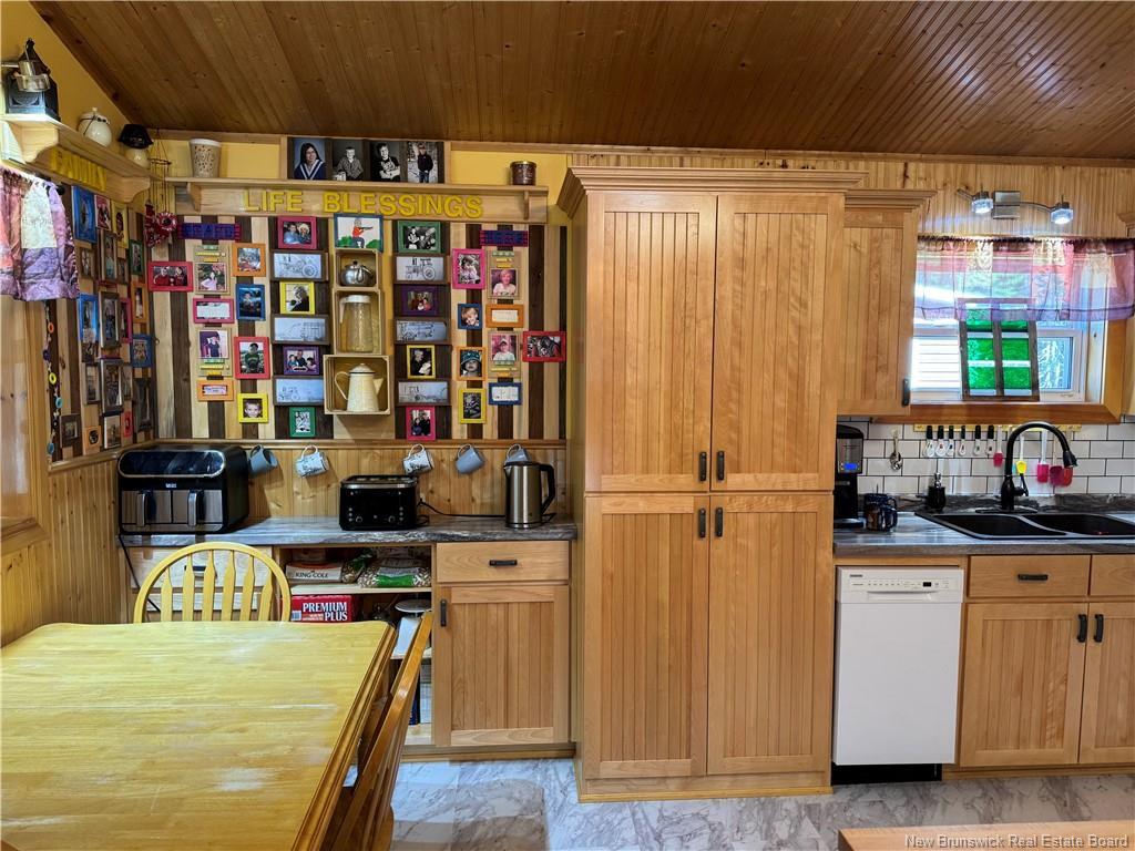 11 Burt Cliff Rd, Juniper, NB