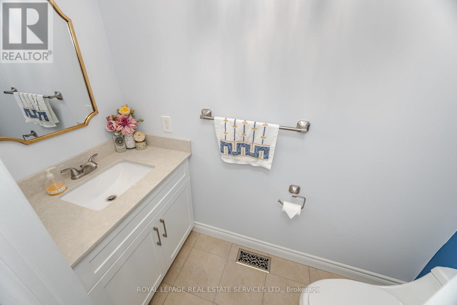 3749 Nightstar Drive, Mississauga, ON - Indoor Photo Showing Bathroom