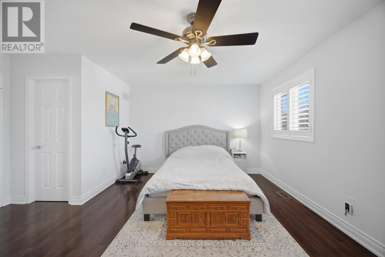 3749 Nightstar Drive, Mississauga, ON - Indoor Photo Showing Bedroom